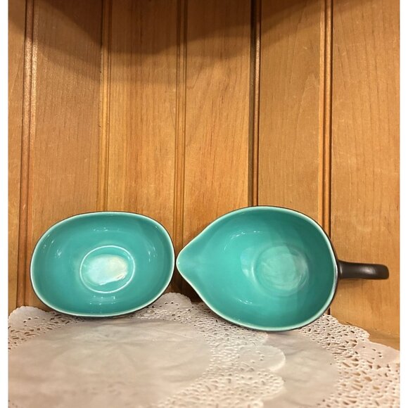 Vintage Canadian Pottery Creamer & Sugar Bowl Set By Herta Decorated Leaf Design - Picture 9 of 9